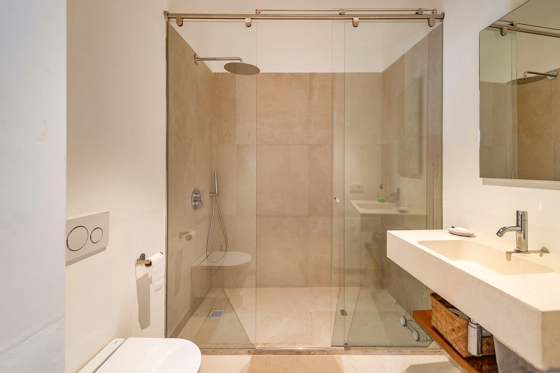 Amplia casa familiar con piscina privada y grandes terrazas en Sa Pobla-12