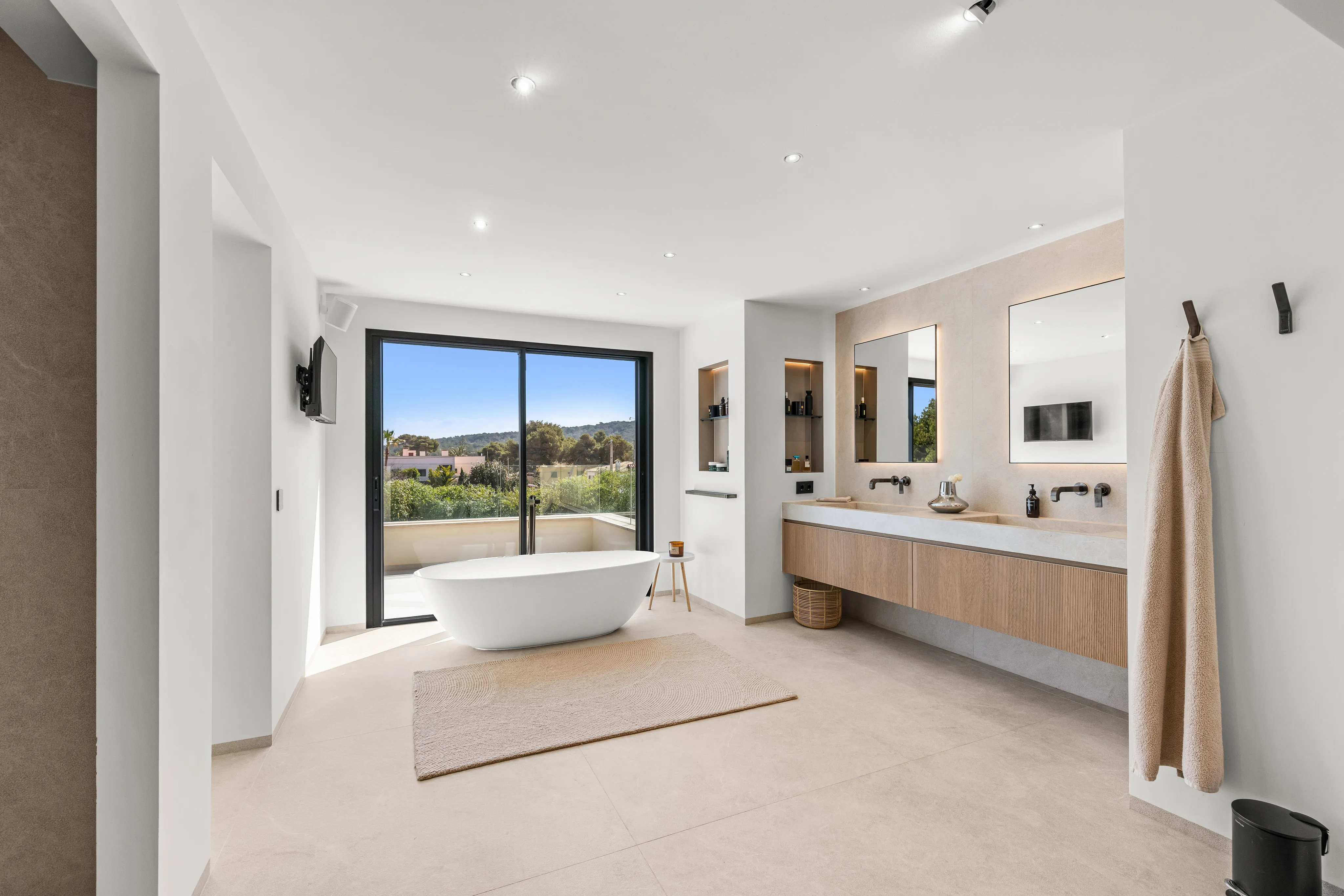 Exclusive villa with the highest level of comfort and a private pool-12