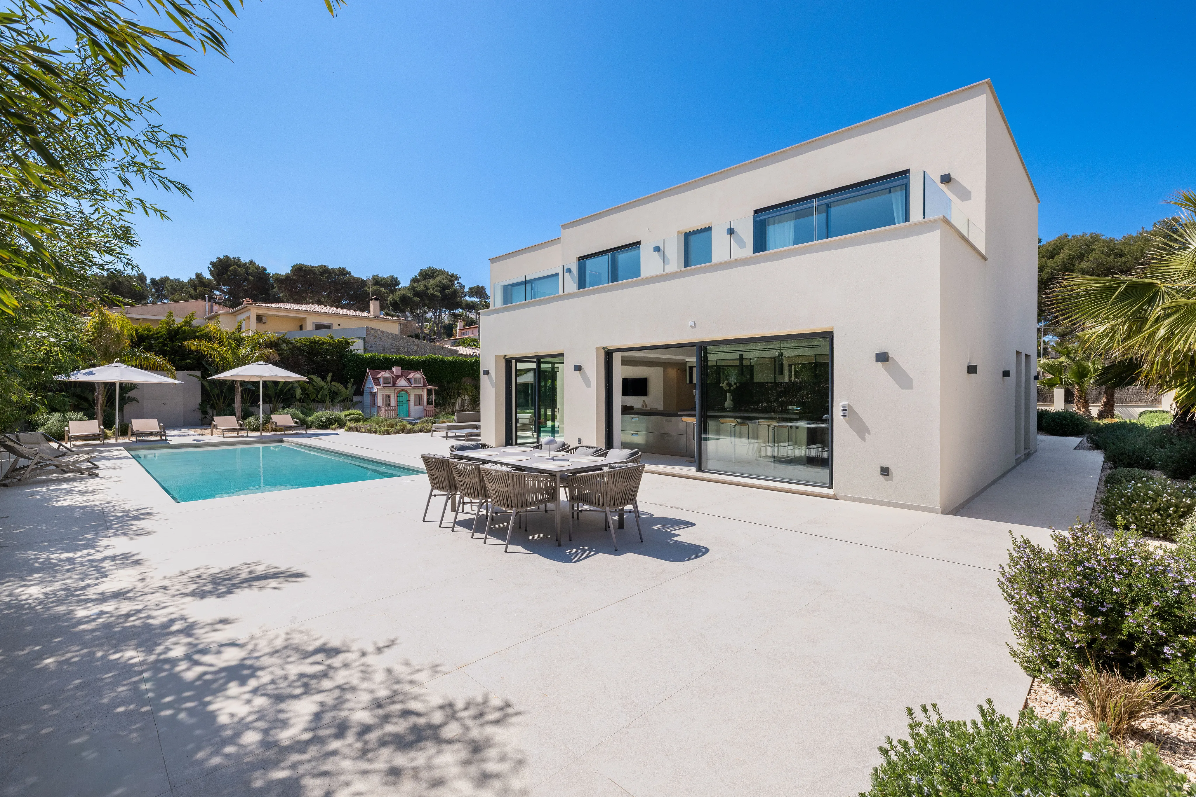 Exclusive villa with the highest level of comfort and a private pool-28