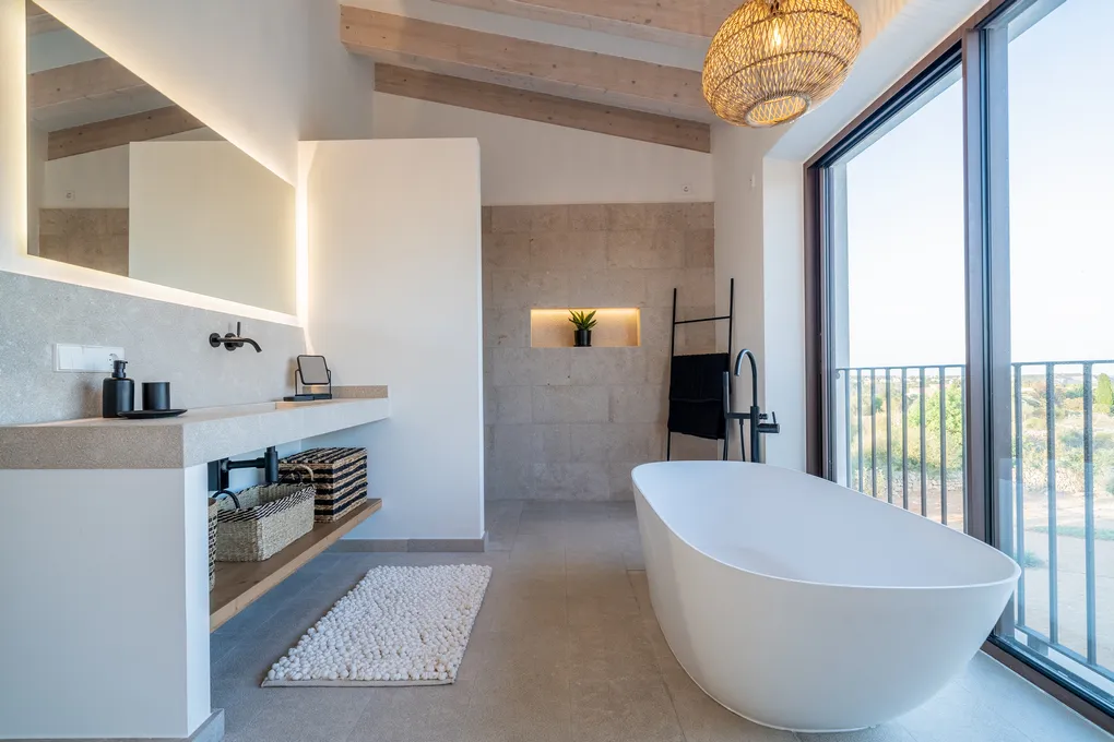 Elegant nybygget finca med havudsigt-9