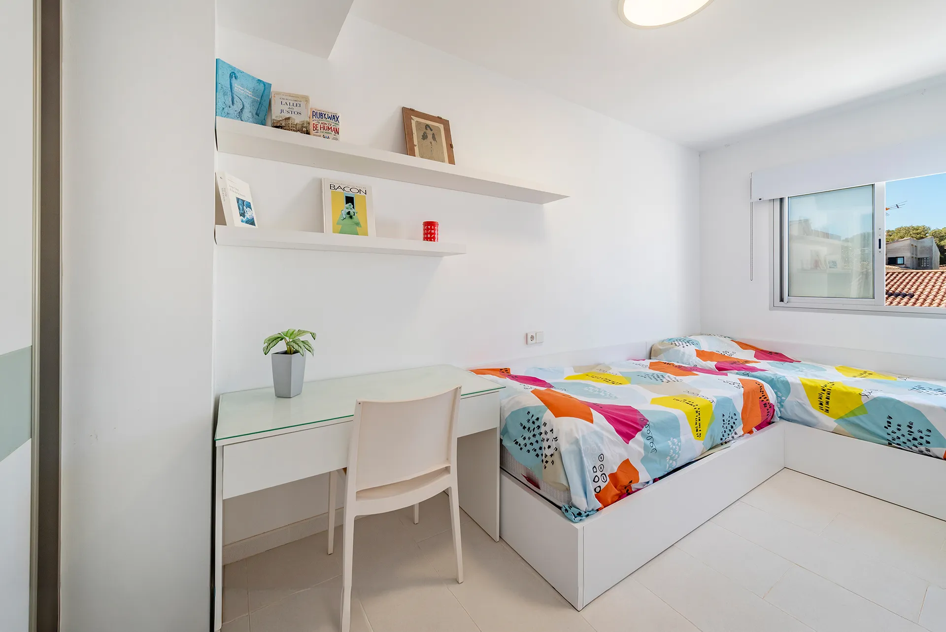 Dúplex en primera línea con vistas panorámicas al mar y licencia ETV-14