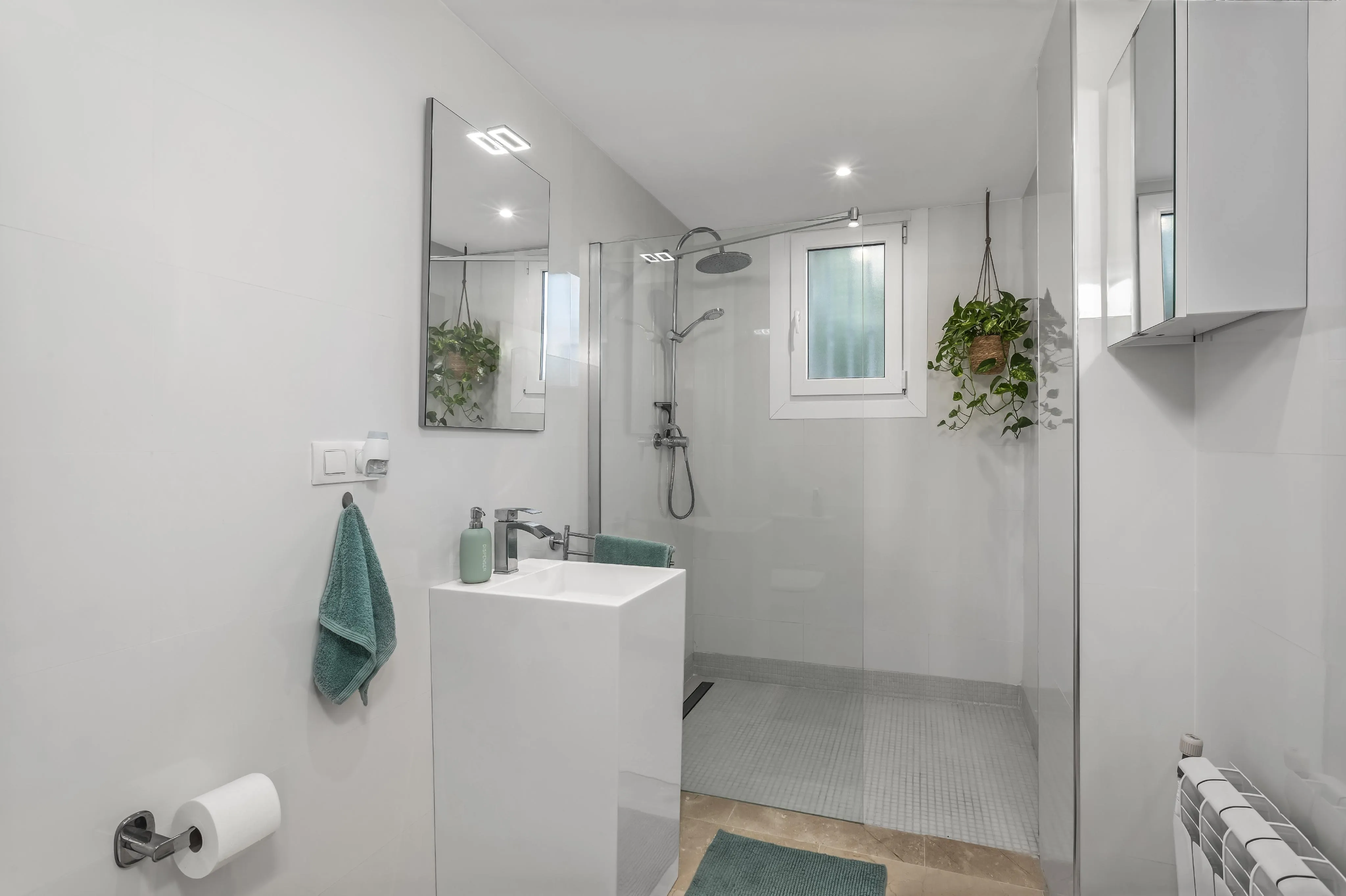 Smuk villa med flot havudsigt-16