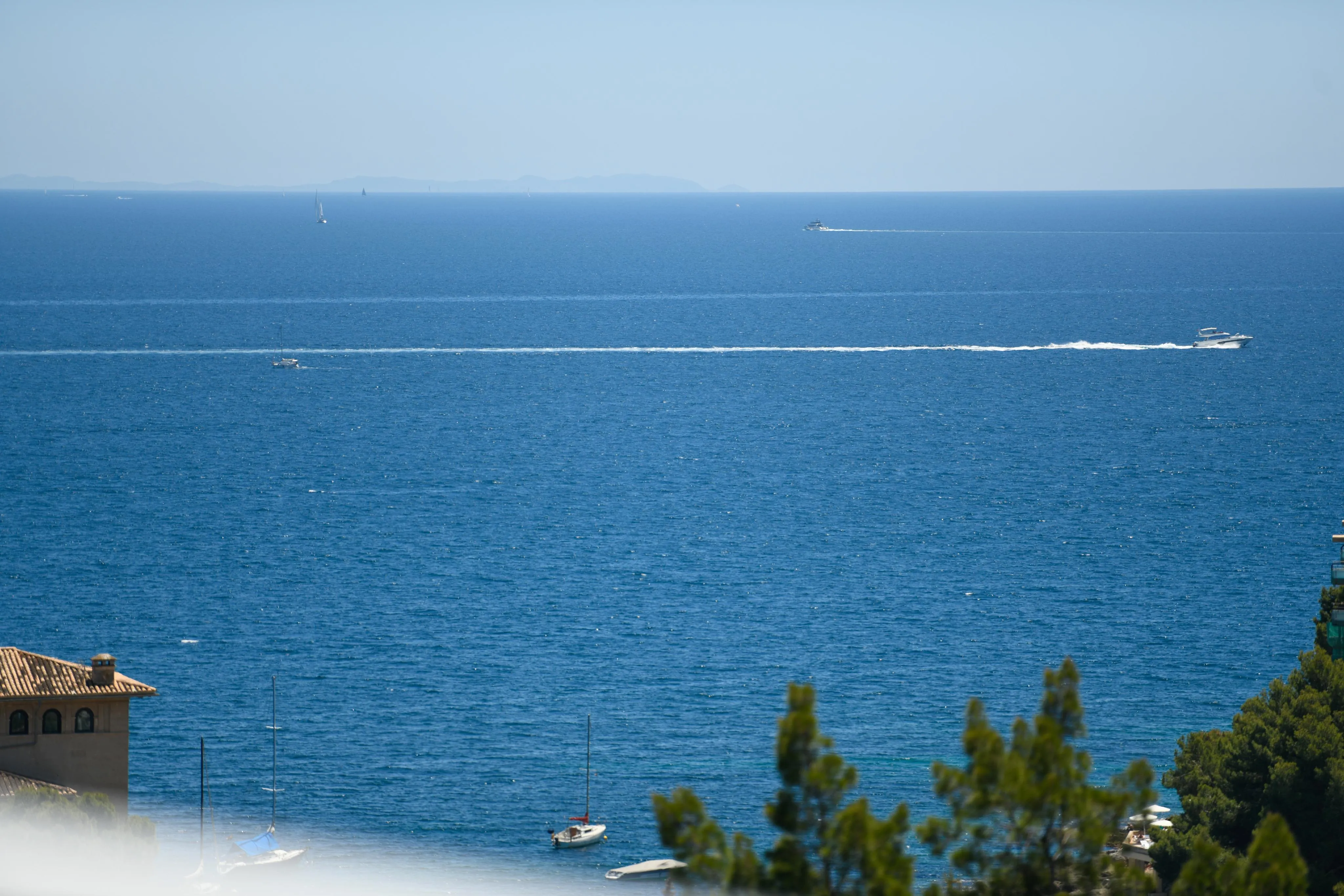 Stunning Triplex Penthouse with Spectacular Seaviews-17