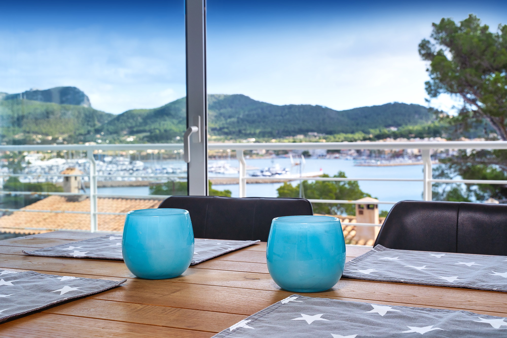 Completely renovated house with harbor view in Port Andratx