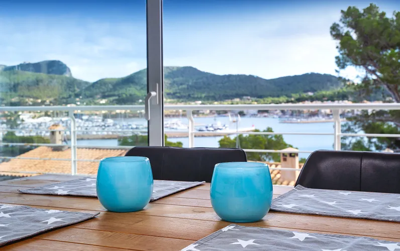 Maison entièrement rénovée avec vue sur le port à Port Andratx