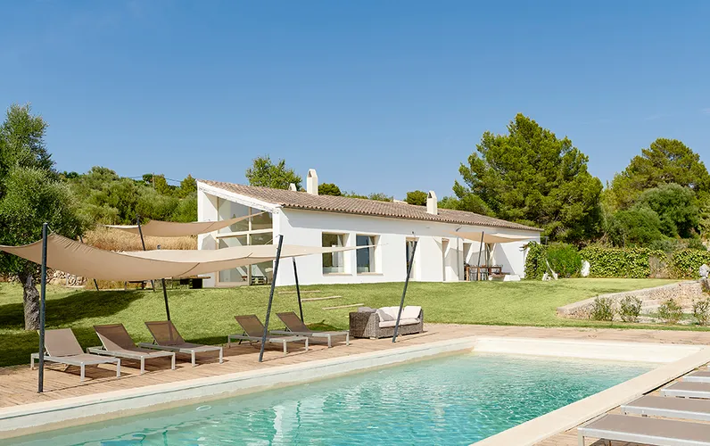 Stilfuld finca med udsigt i Establiments