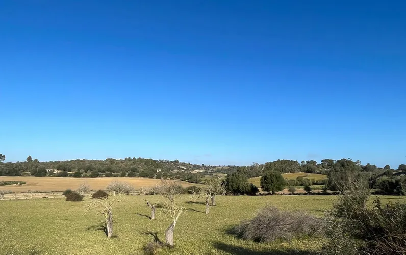 Plot with beautiful views to the mountains