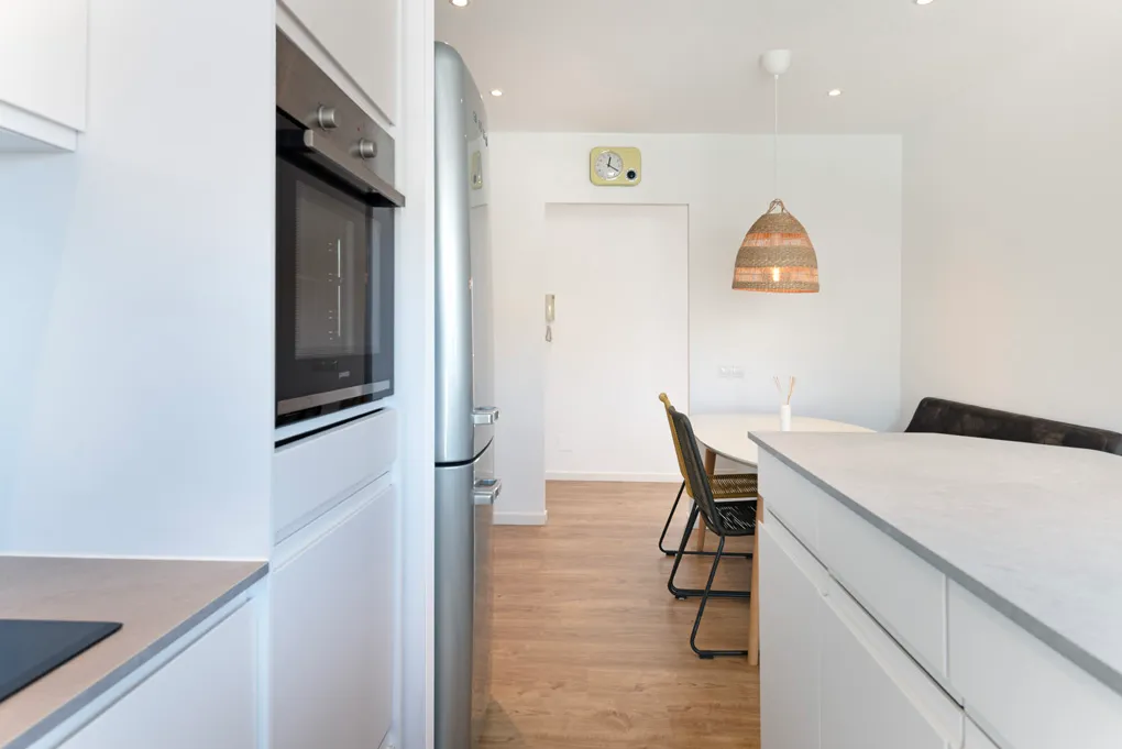 Renovated Penthouse with Private Terraces and Sea Views-4