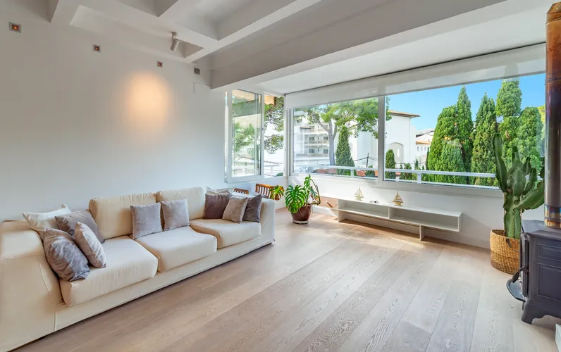 Moderno ático a un paso del emblemático Paseo de los Pinos, Puerto Pollensa