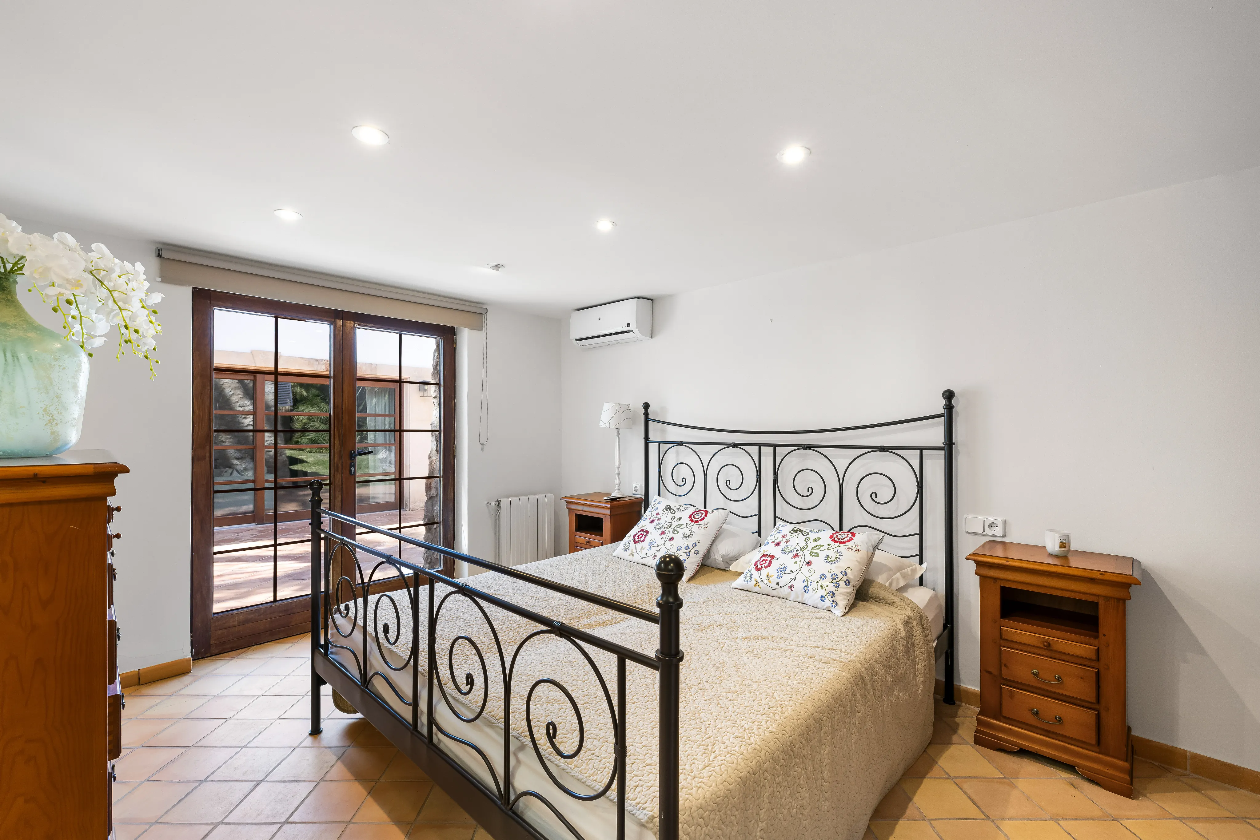 Vila mediterrània en un oasi privat  en Palmanova-17