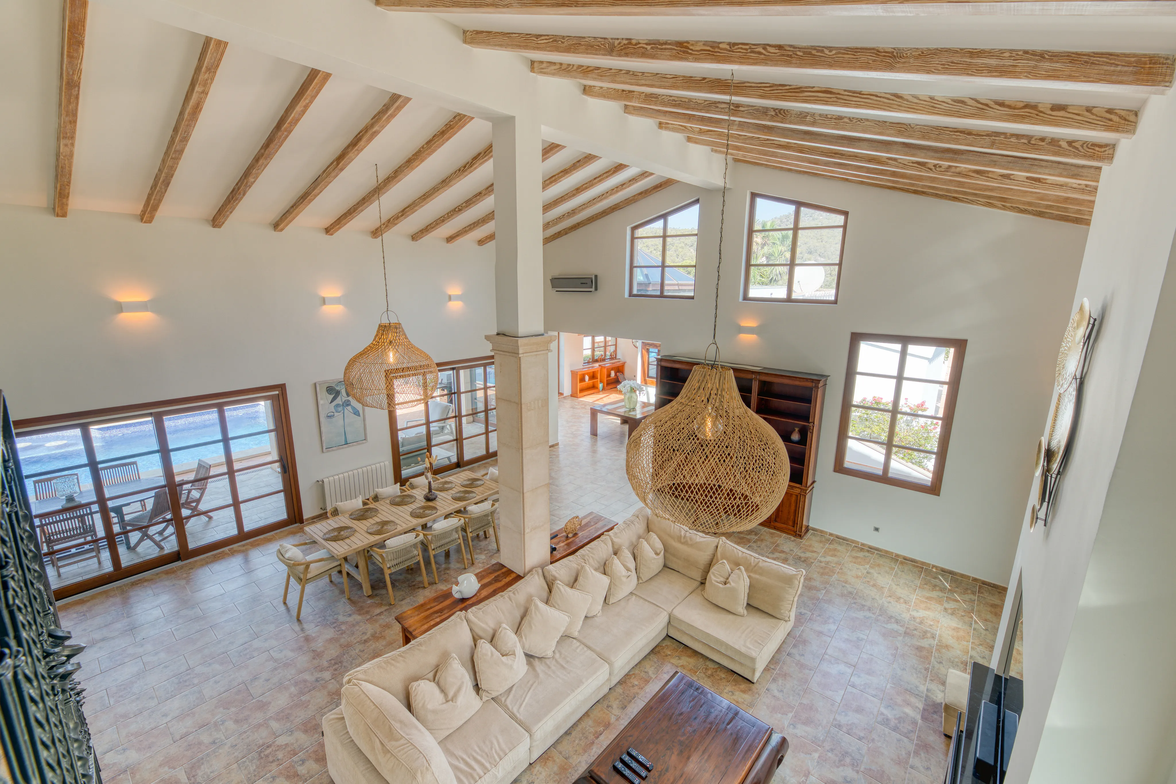 Vila mediterrània en un oasi privat  en Palmanova-10