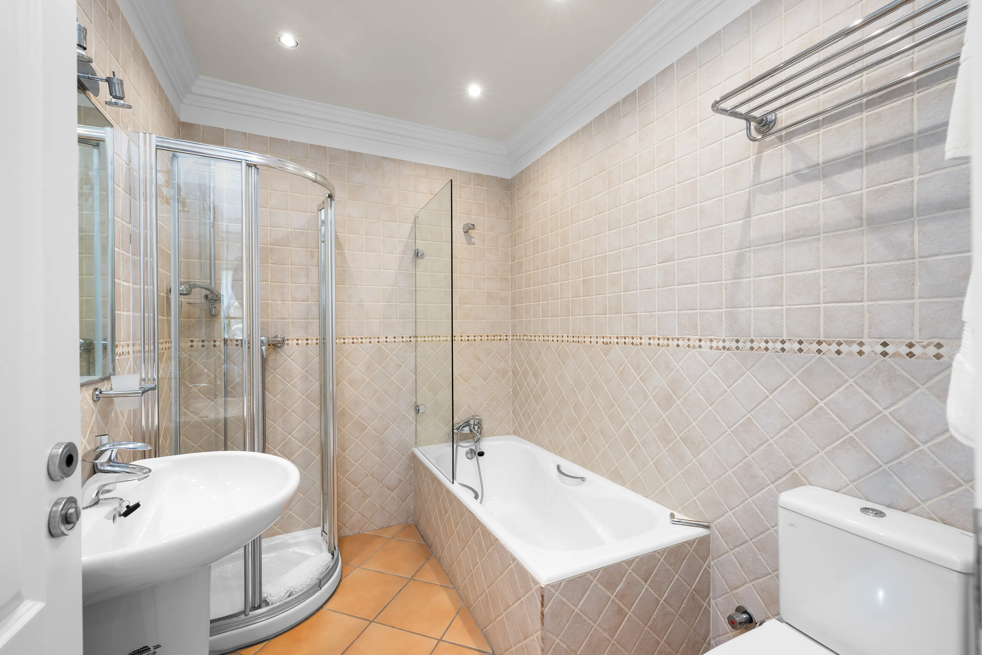 Vila mediterrània en un oasi privat  en Palmanova-16