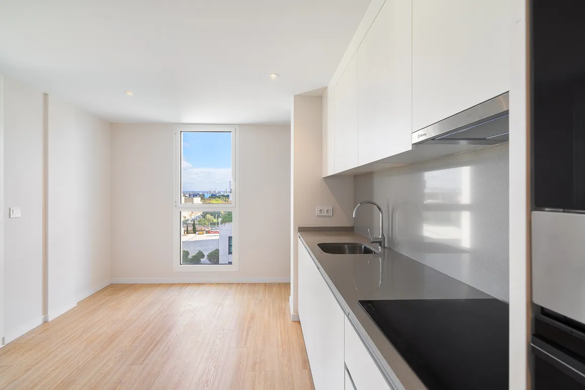 Modern apartment with terrace and underground parking-5