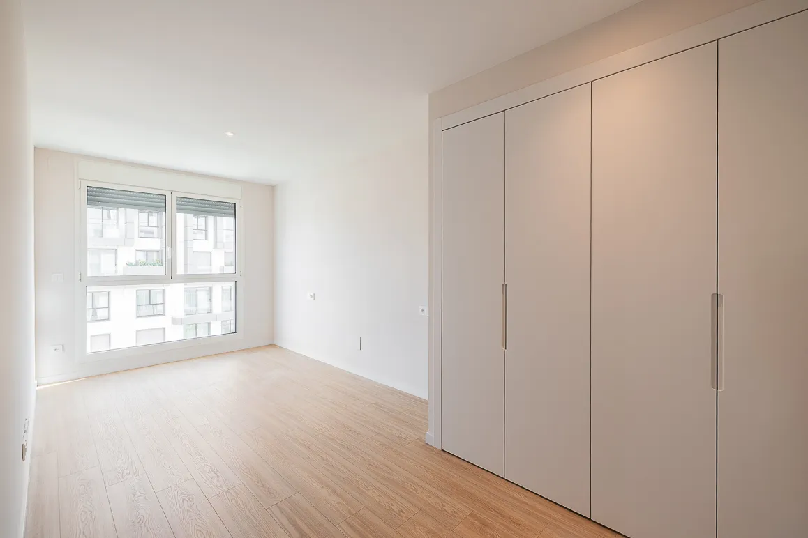 Modern apartment with terrace and underground parking-12