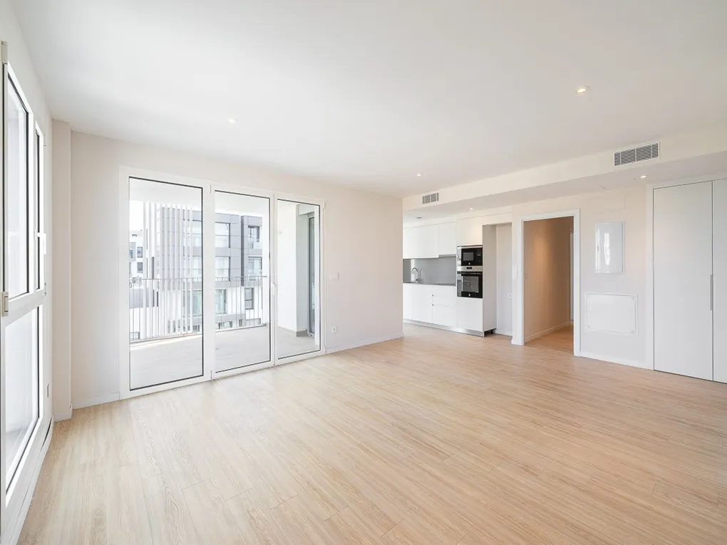 Modern apartment with terrace and underground parking-4