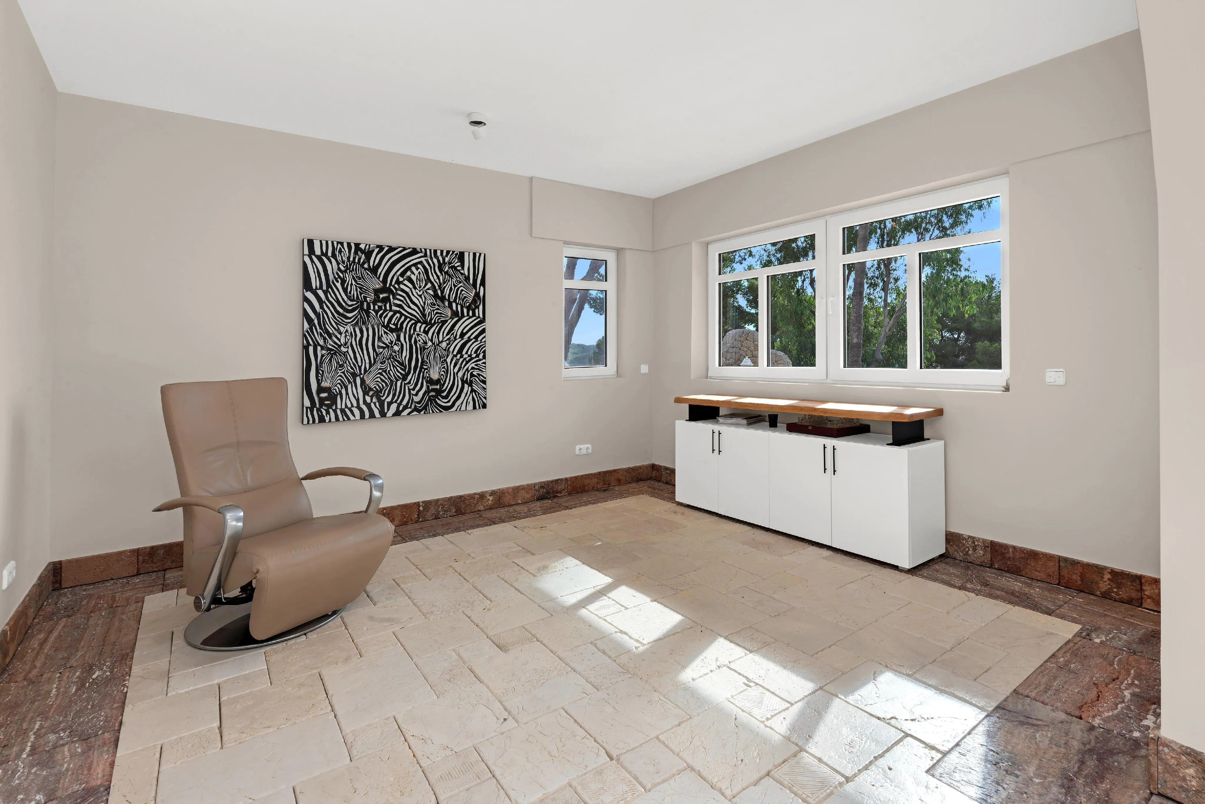 Mediterranean villa with sea views in an elevated location in Paguera-15