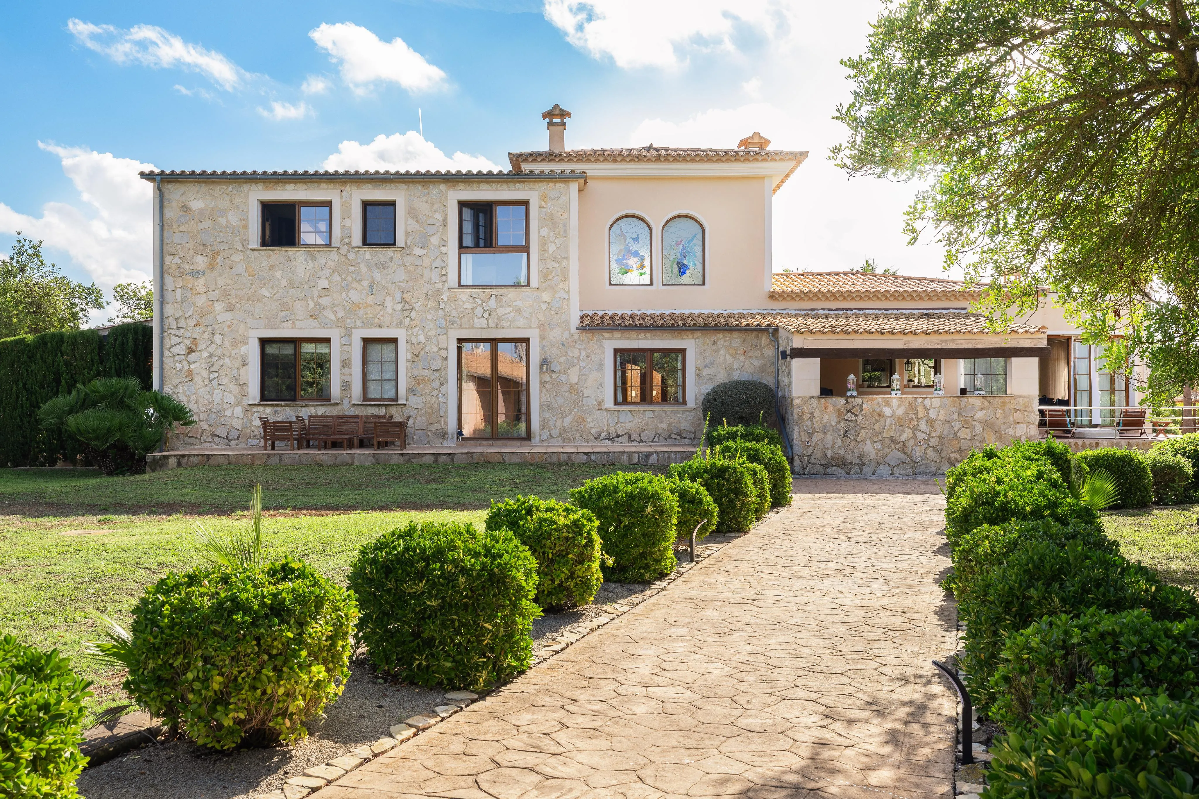 A finca of space and light in Santa María-1