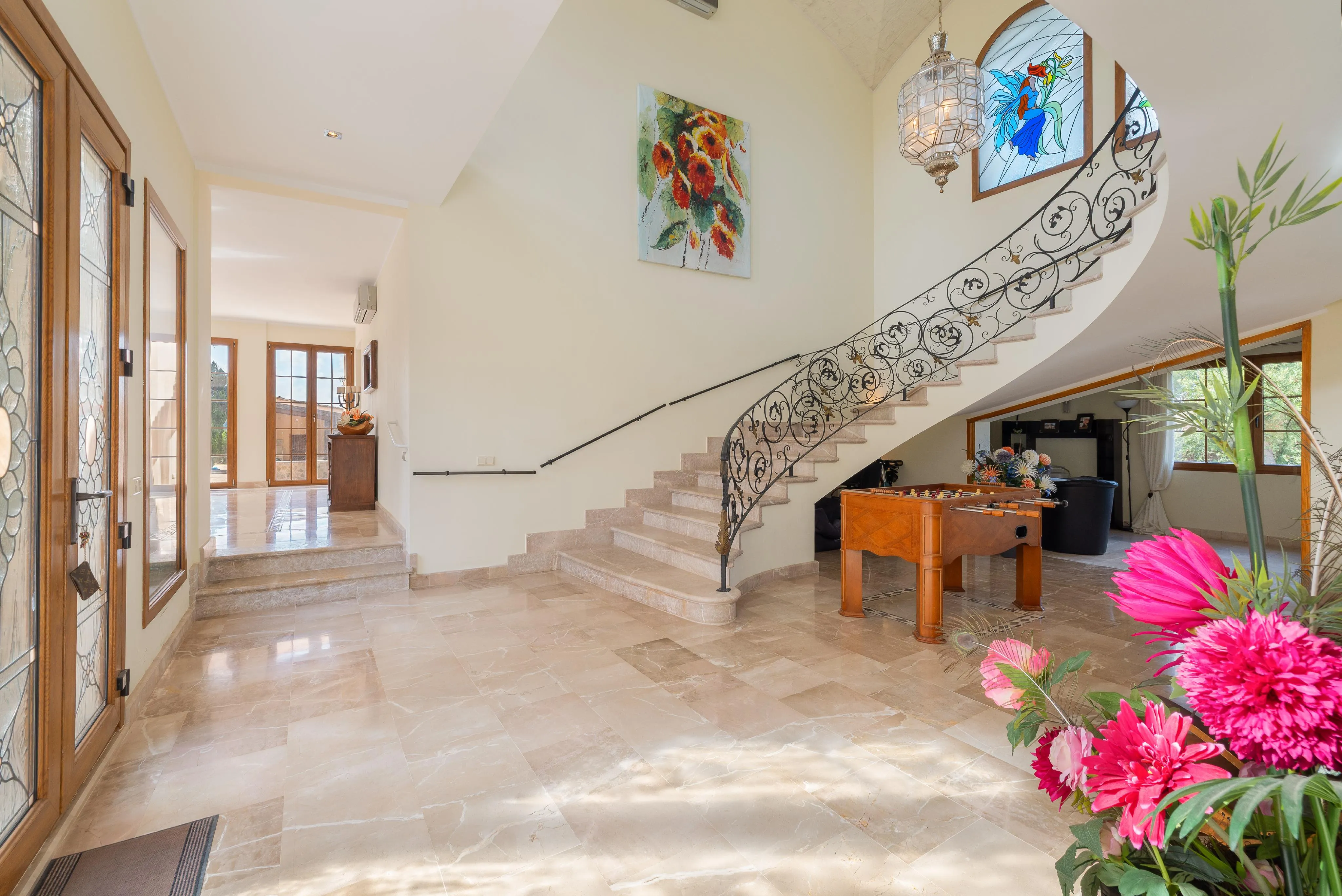 A finca of space and light in Santa María-3