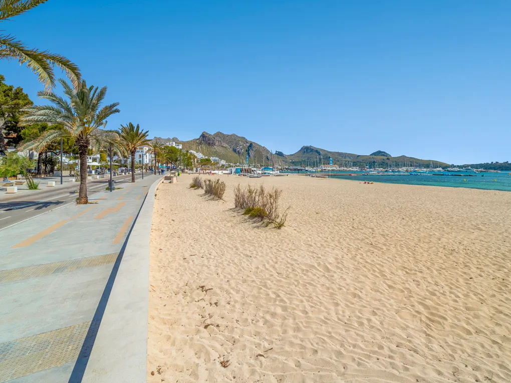 Dom wolnostojący w pobliżu plaży-4