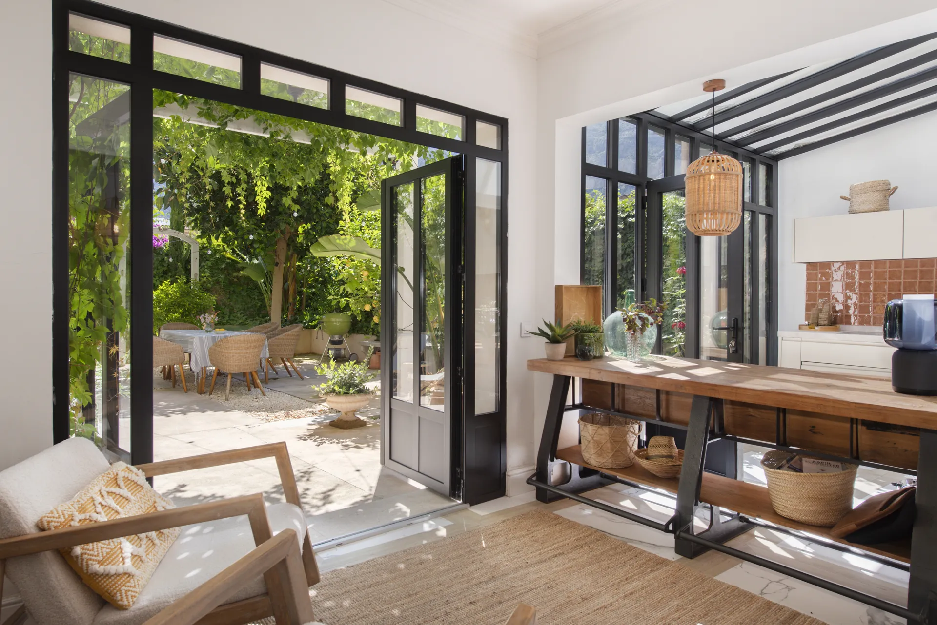 Charming townhouse in the heart of Sóller - Stylishly restored with mountain views-1