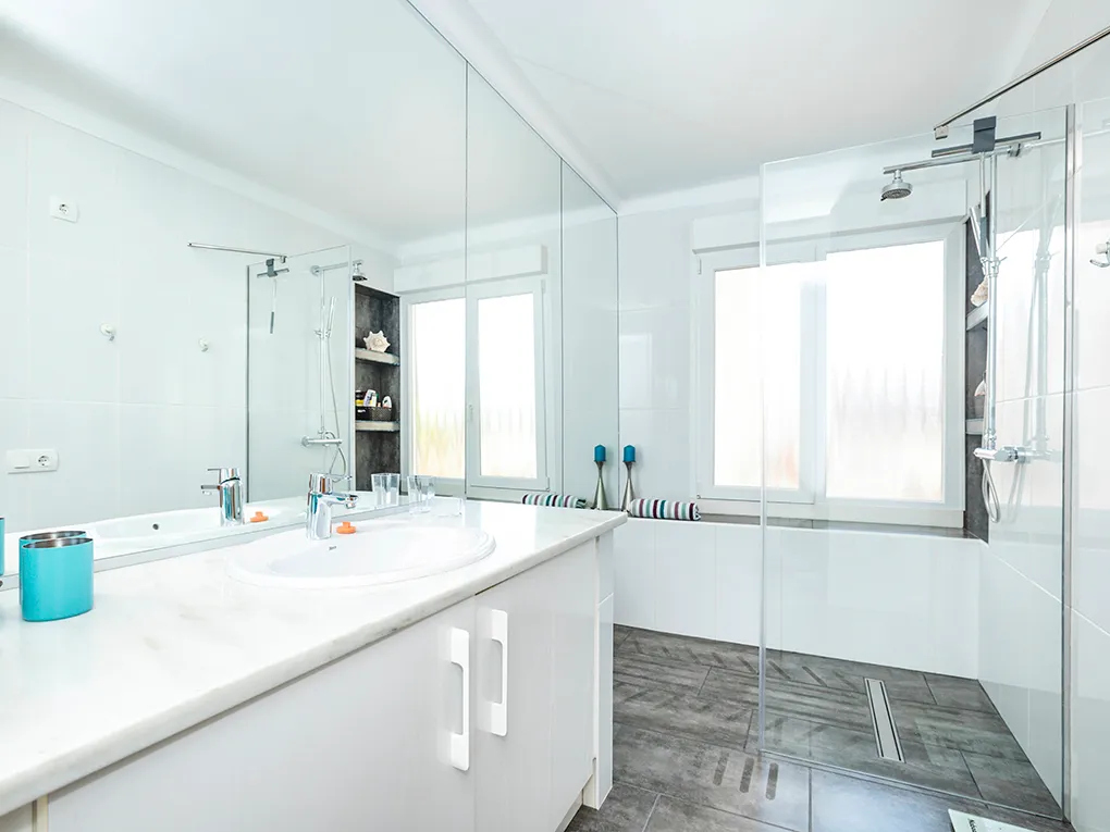 Rijtjeshuis in een exclusief mediterraan wooncomplex aan zee-9