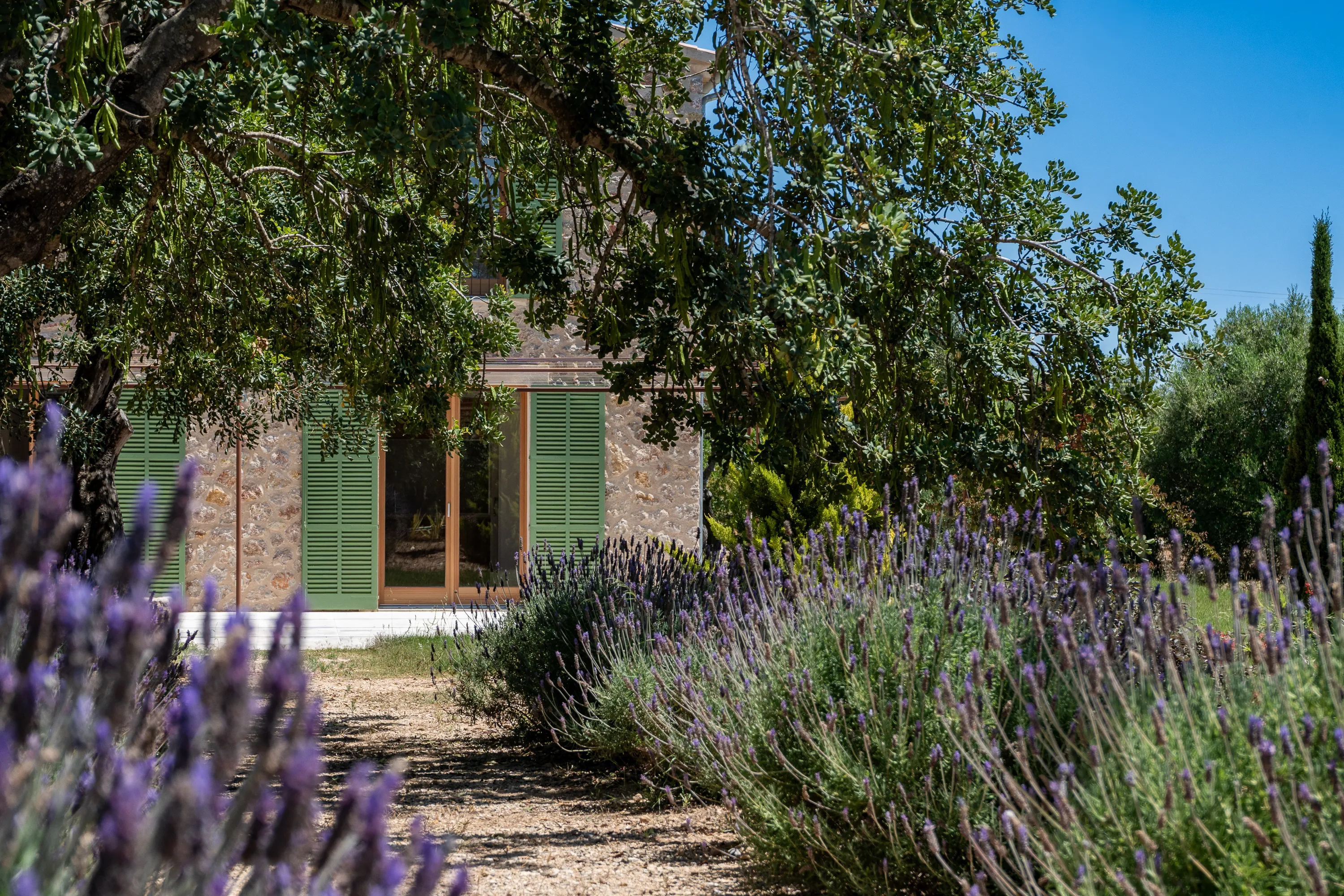 Outstanding new built finca in prime location in Alaro-20