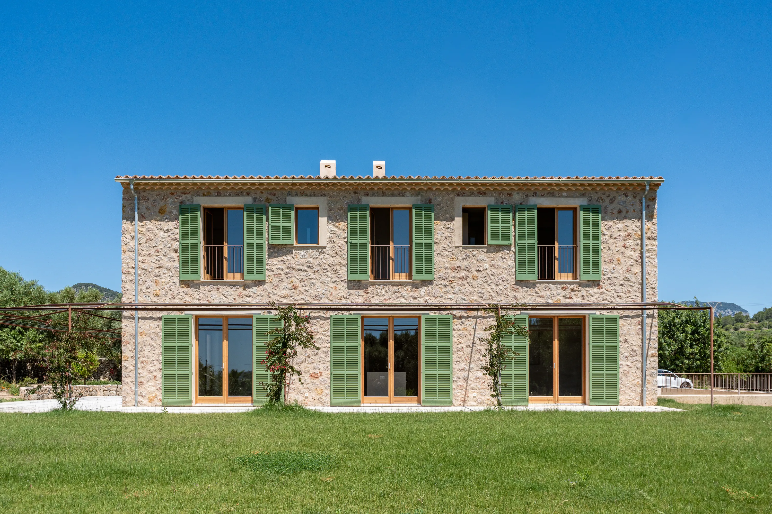 Outstanding new built finca in prime location in Alaro-1