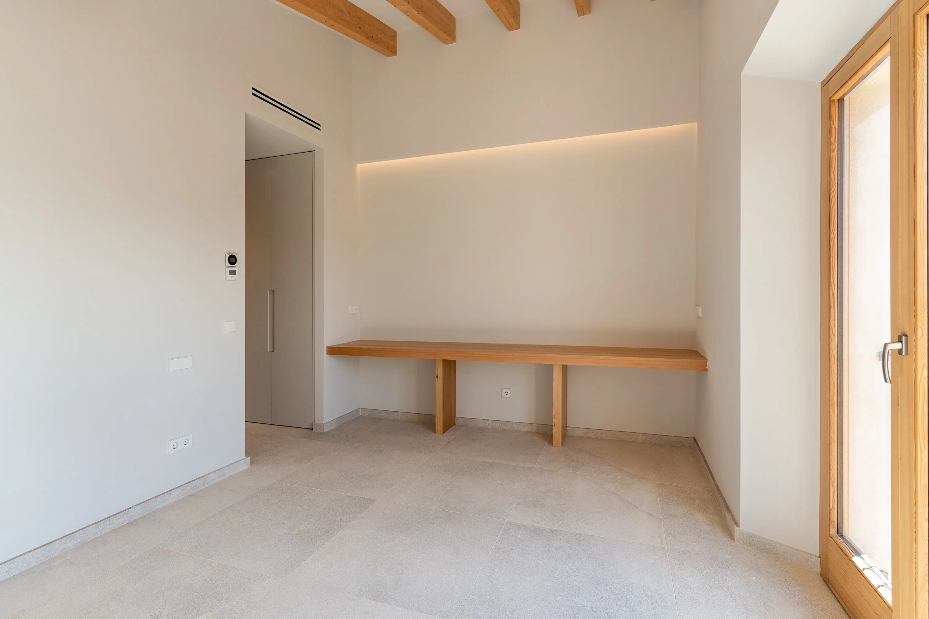 Outstanding new built finca in prime location in Alaro-13