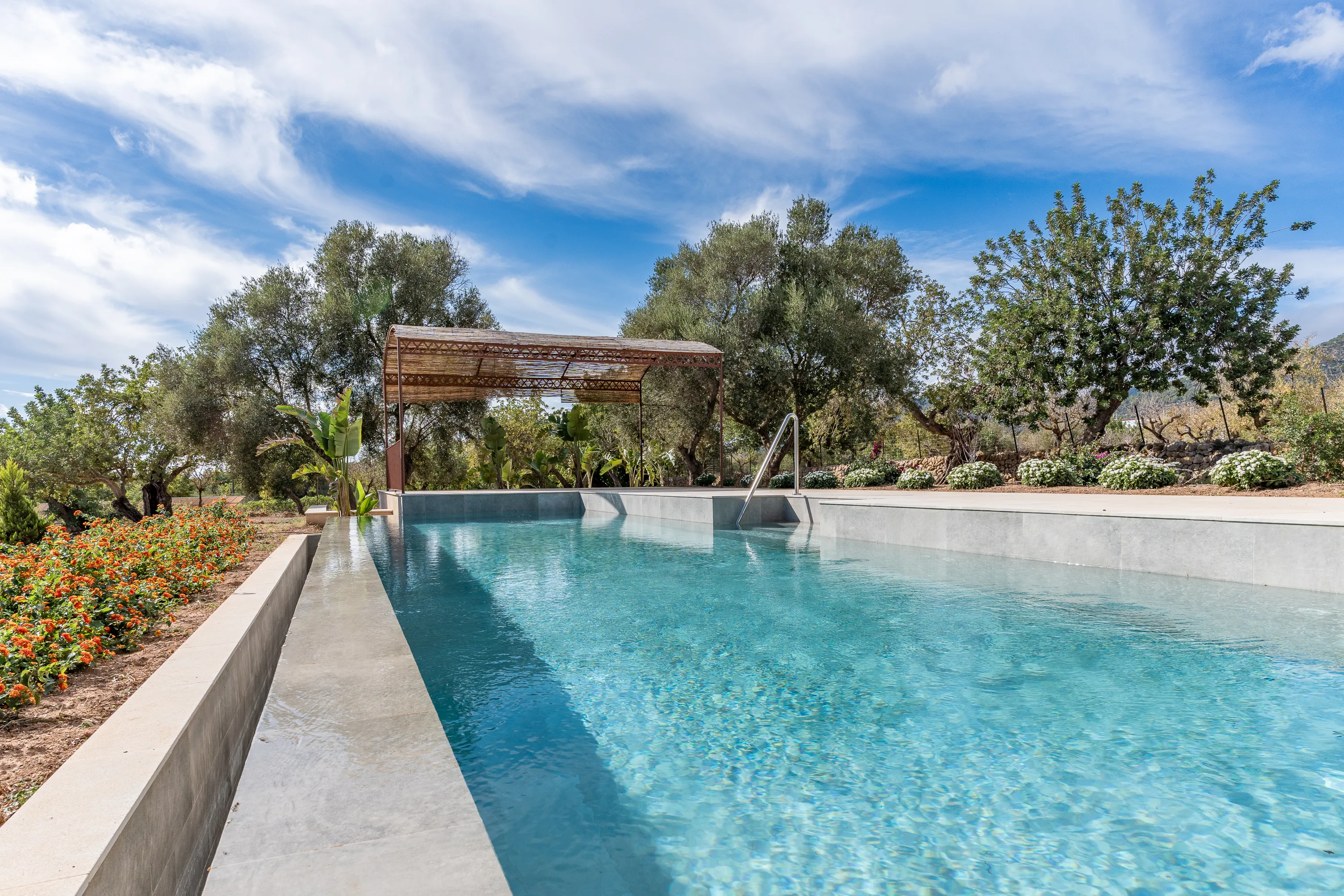 Outstanding new built estate in prime location-12