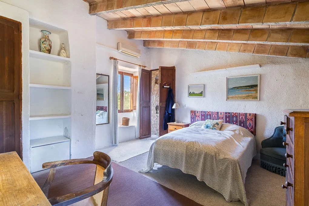 Historisk finca med to boligenheder-9