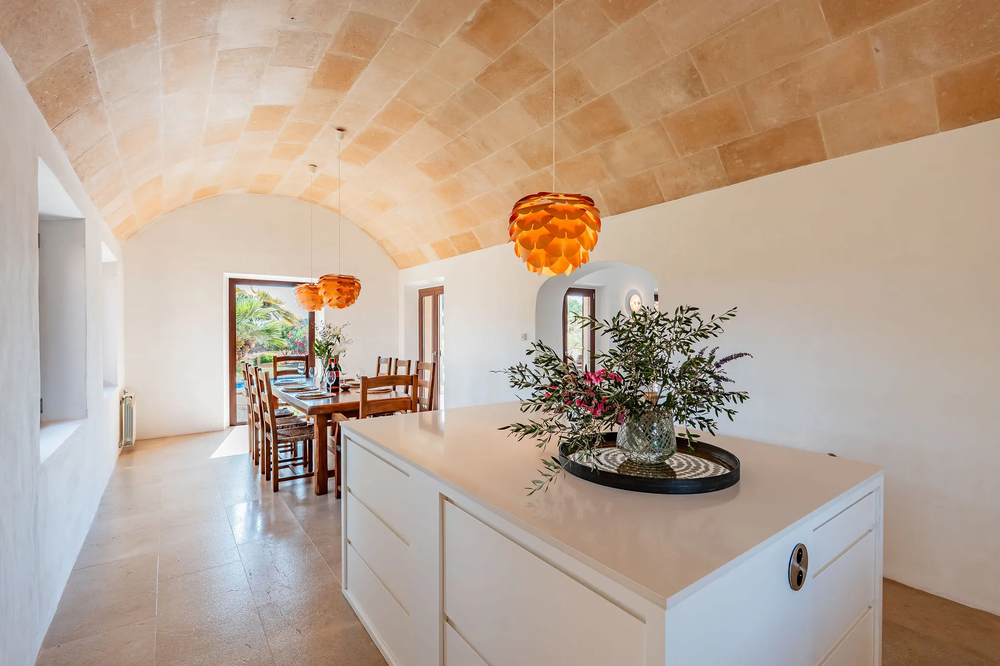 Stijlvolle natuurstenen finca met uitzicht op zee-5