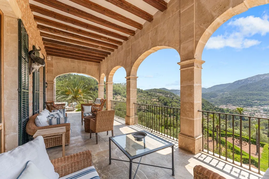 Impressive Majorcan country manor house-20