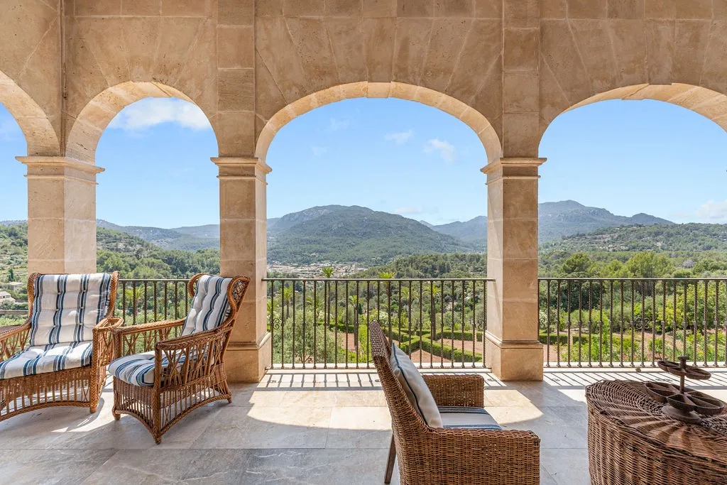 Impressive Majorcan country manor house-10
