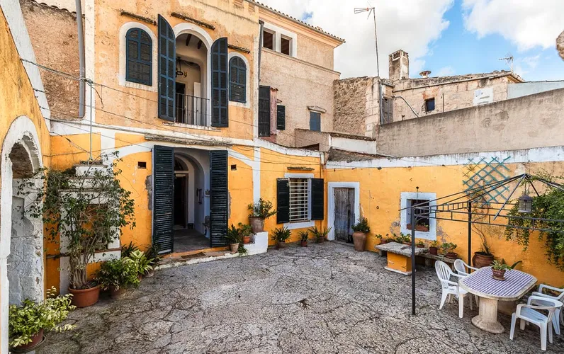 Mansión con historia en el centro