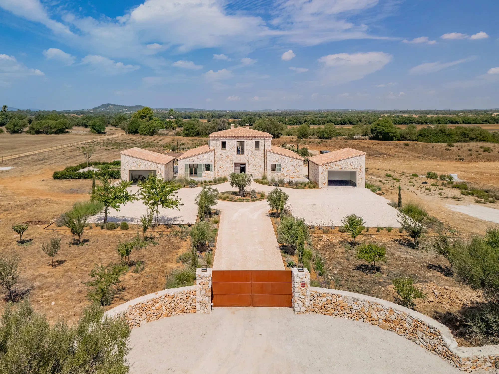 Mediterranean new-build finca with character and the vision of your own winery-3