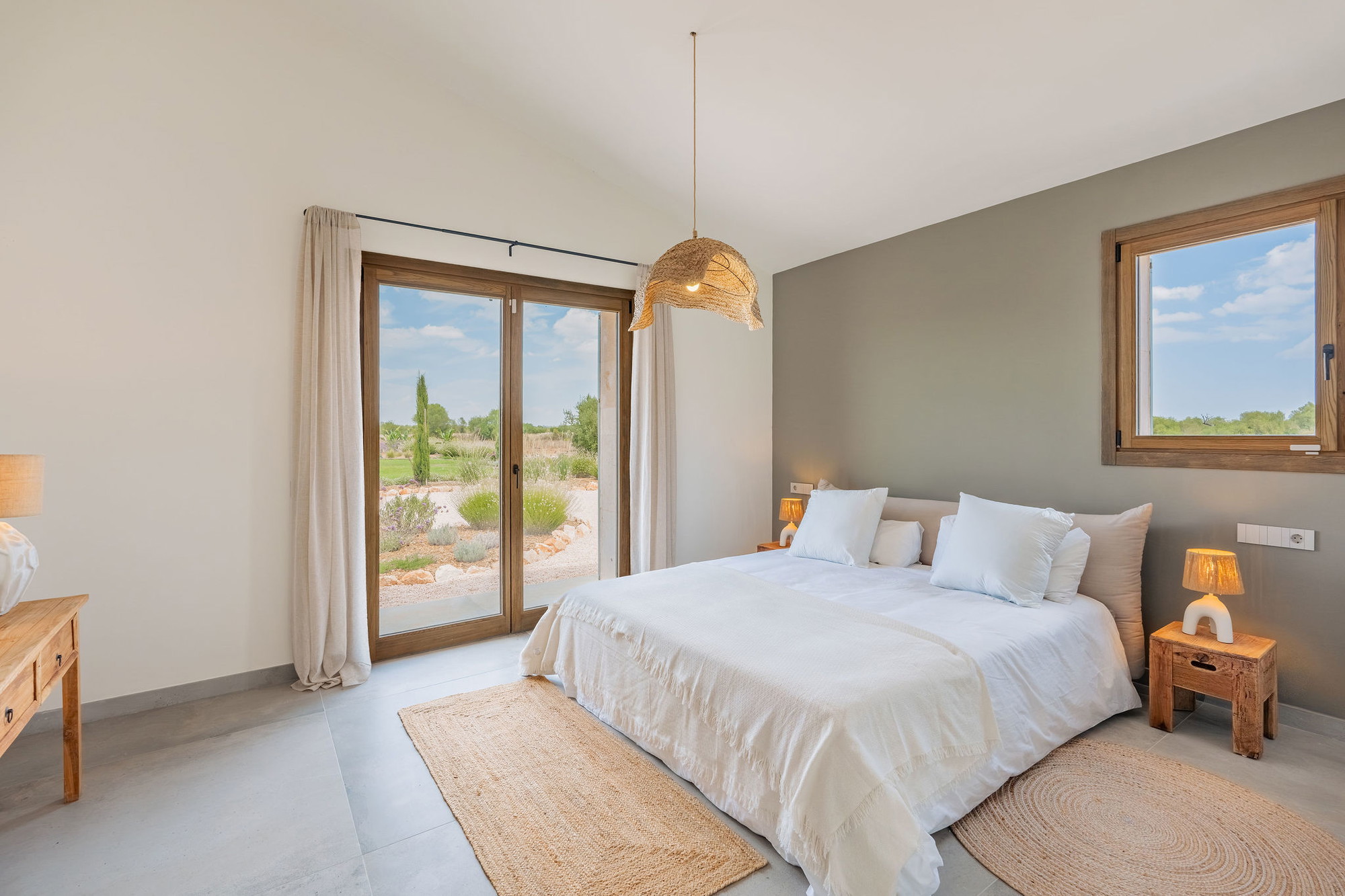 Mediterranean new-build finca with character and the vision of your own winery-14