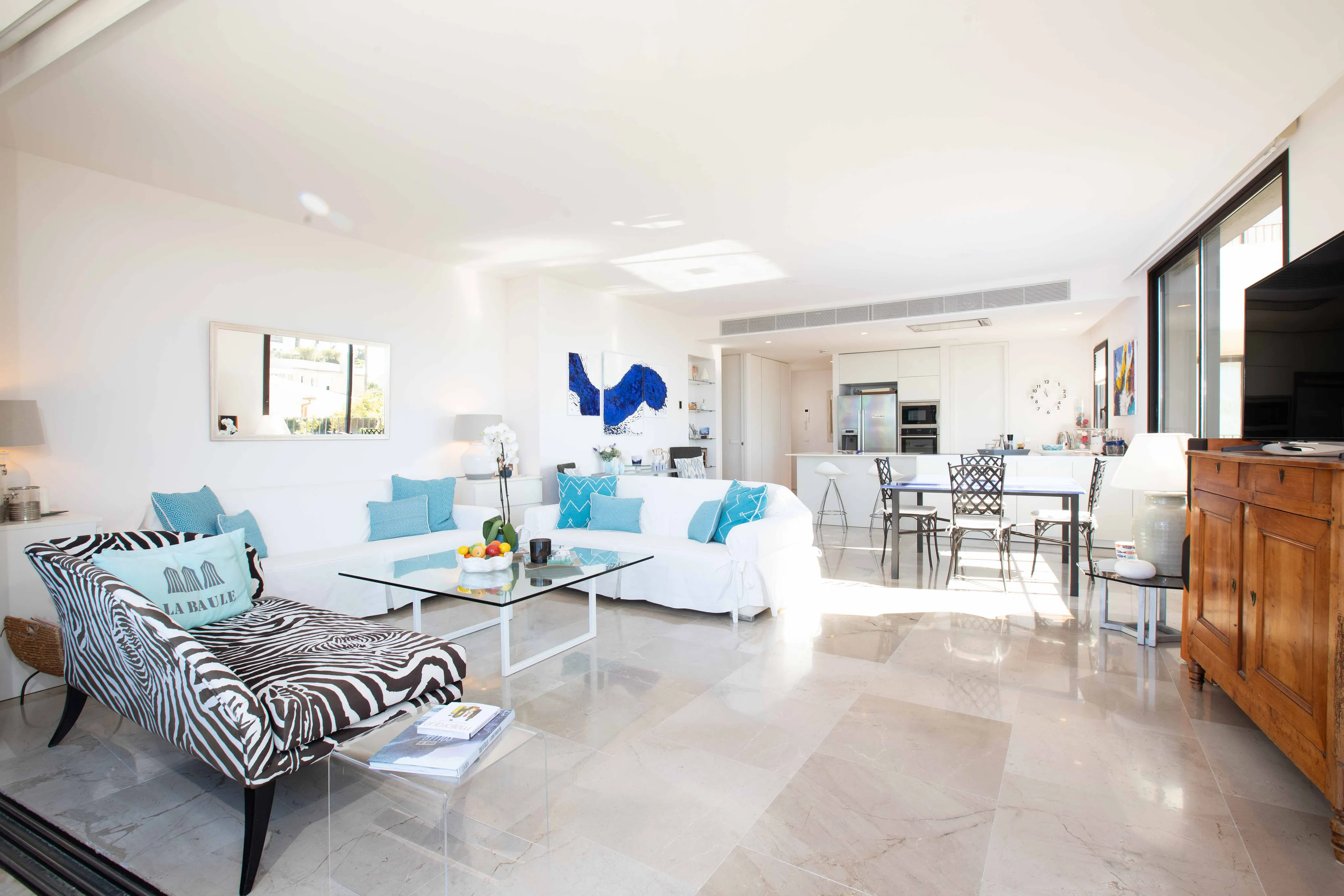 Exclusive living experience with sea view in La Bonanova-4