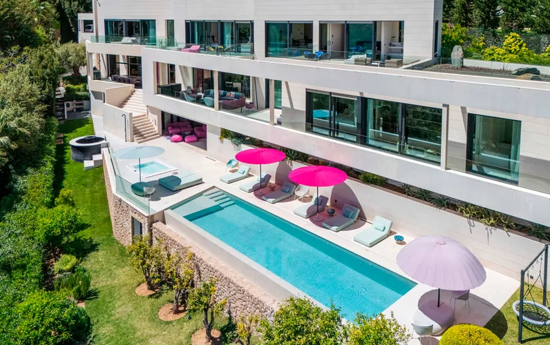 Espectacular villa con impresionantes vistas al mar en Son Vida