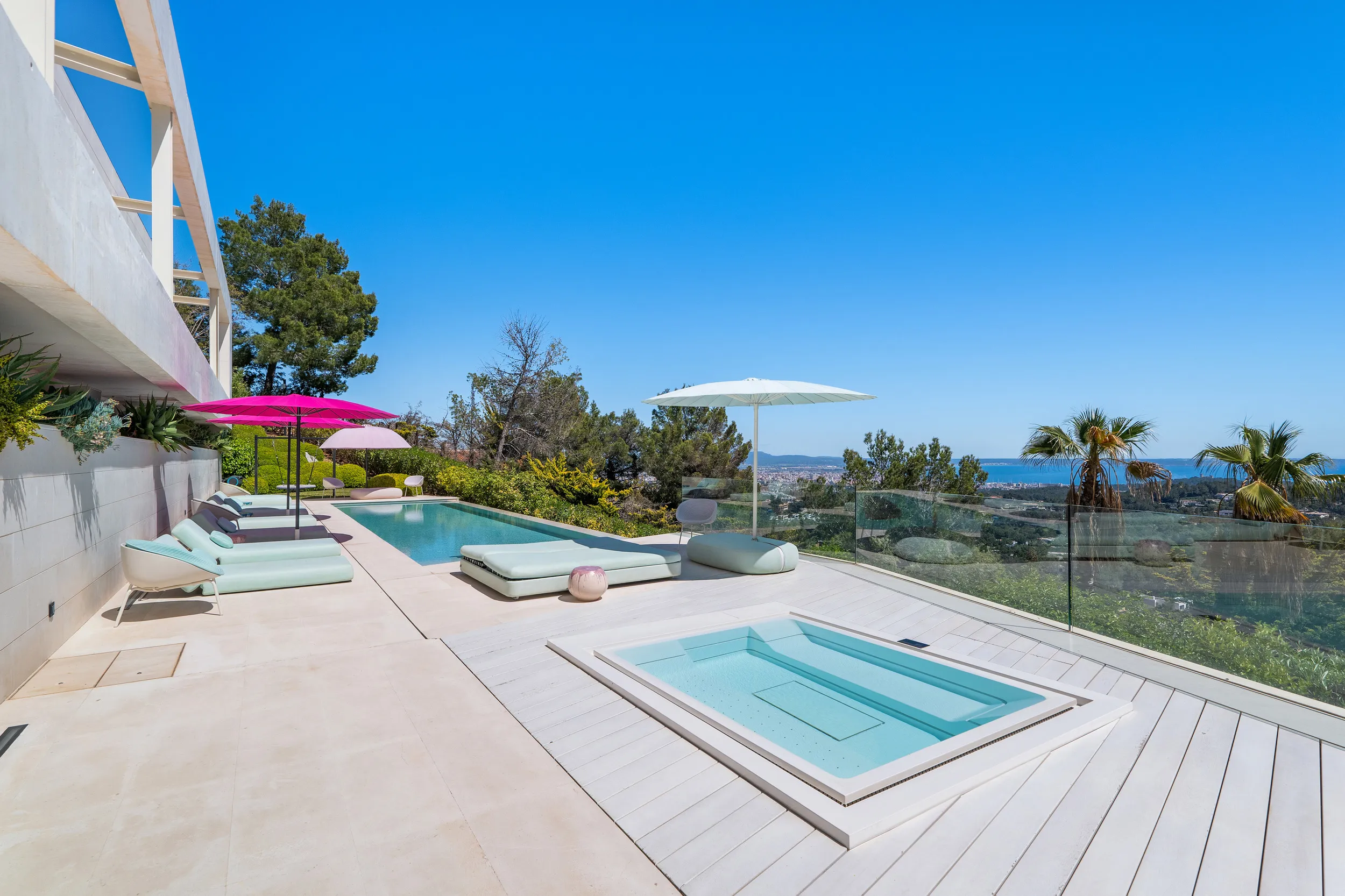 Espectacular vila amb impressionants vistes al mar en Son Vida-3