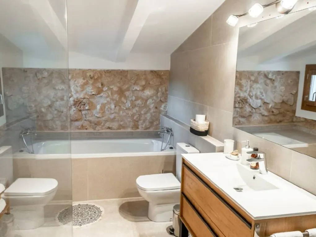 Elegant landsted med utrolig charme-13