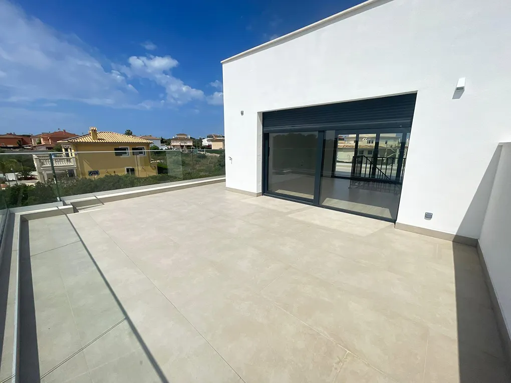 Newly built semi-detached house overlooking the Bay of Palma-10