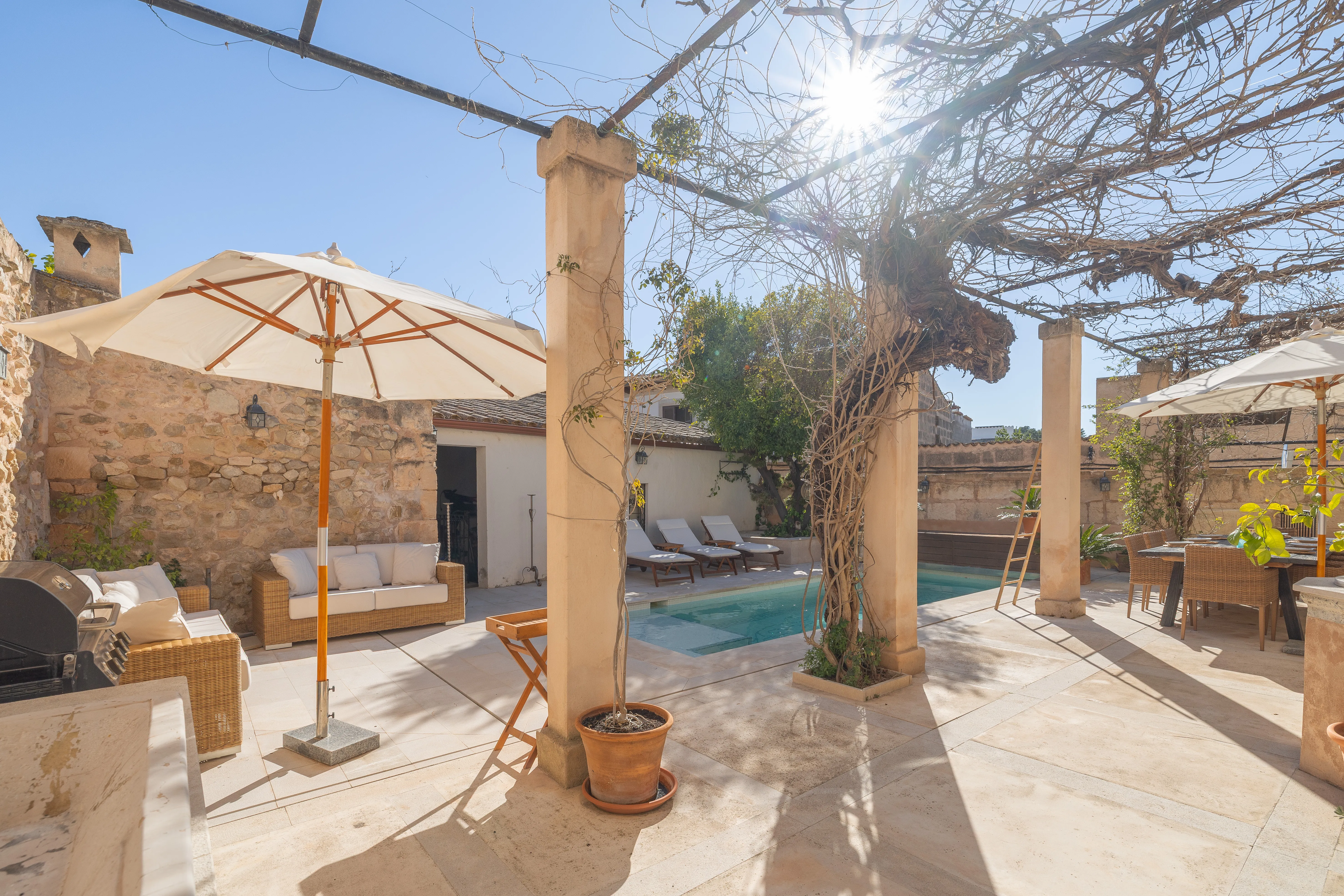 Excepcional y espaciosa de pueblo con piscina en Sant Joan-24