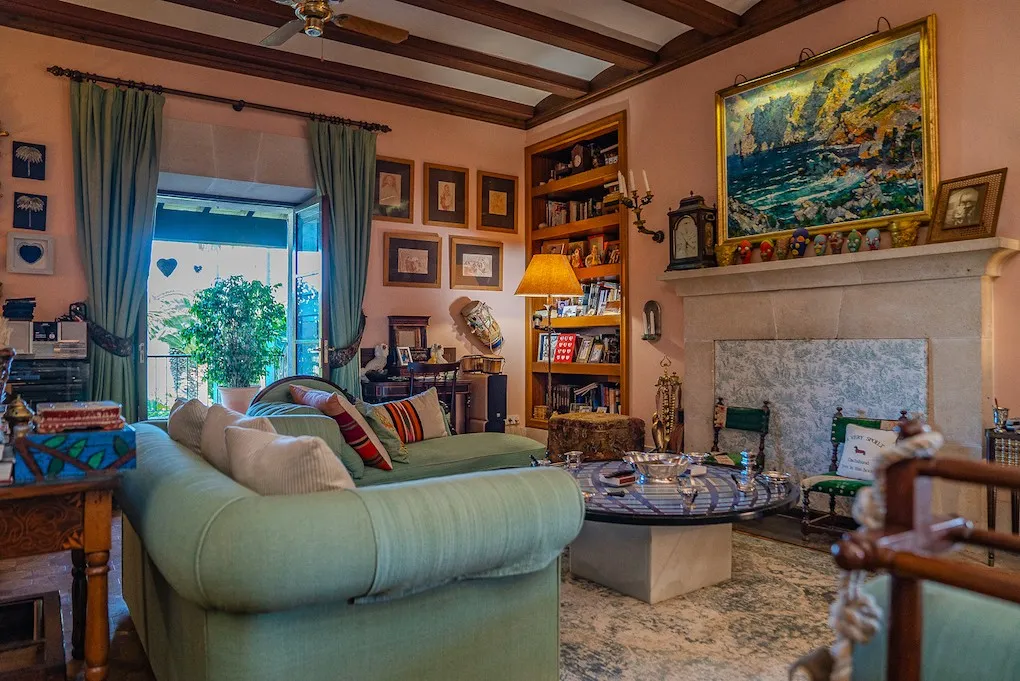 Investment property with two manor houses-15