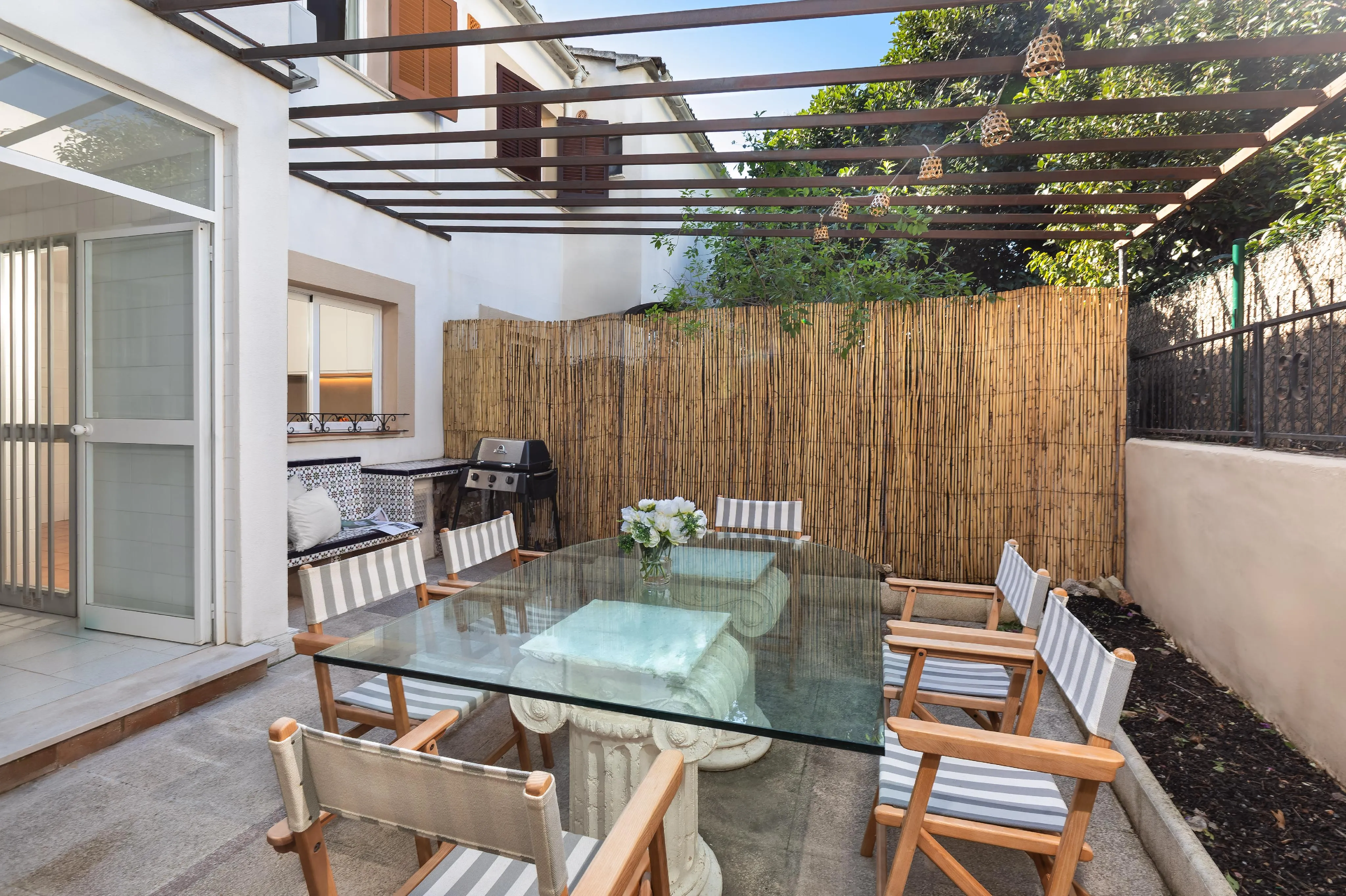 Charming townhouse in Portals, walking distance to beach and amenities-12