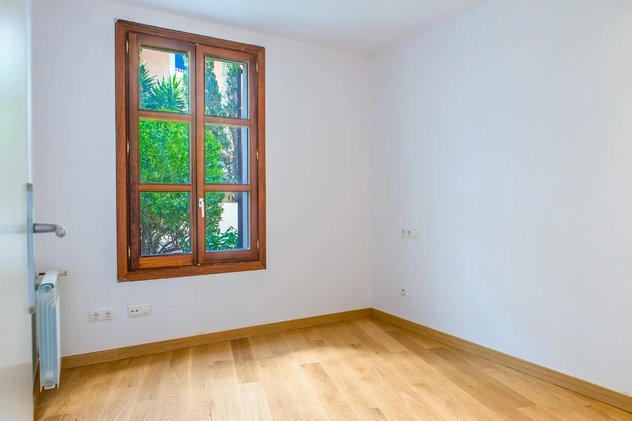 Amplio y soleado piso con vistas al mar, parking,  y ascensor - Calatrava-8