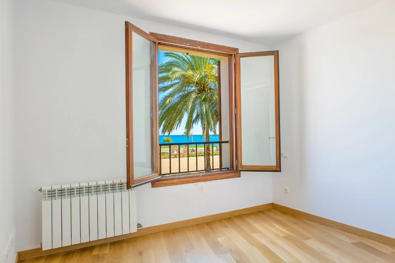 Amplio y soleado piso con vistas al mar, parking,  y ascensor - Calatrava-12