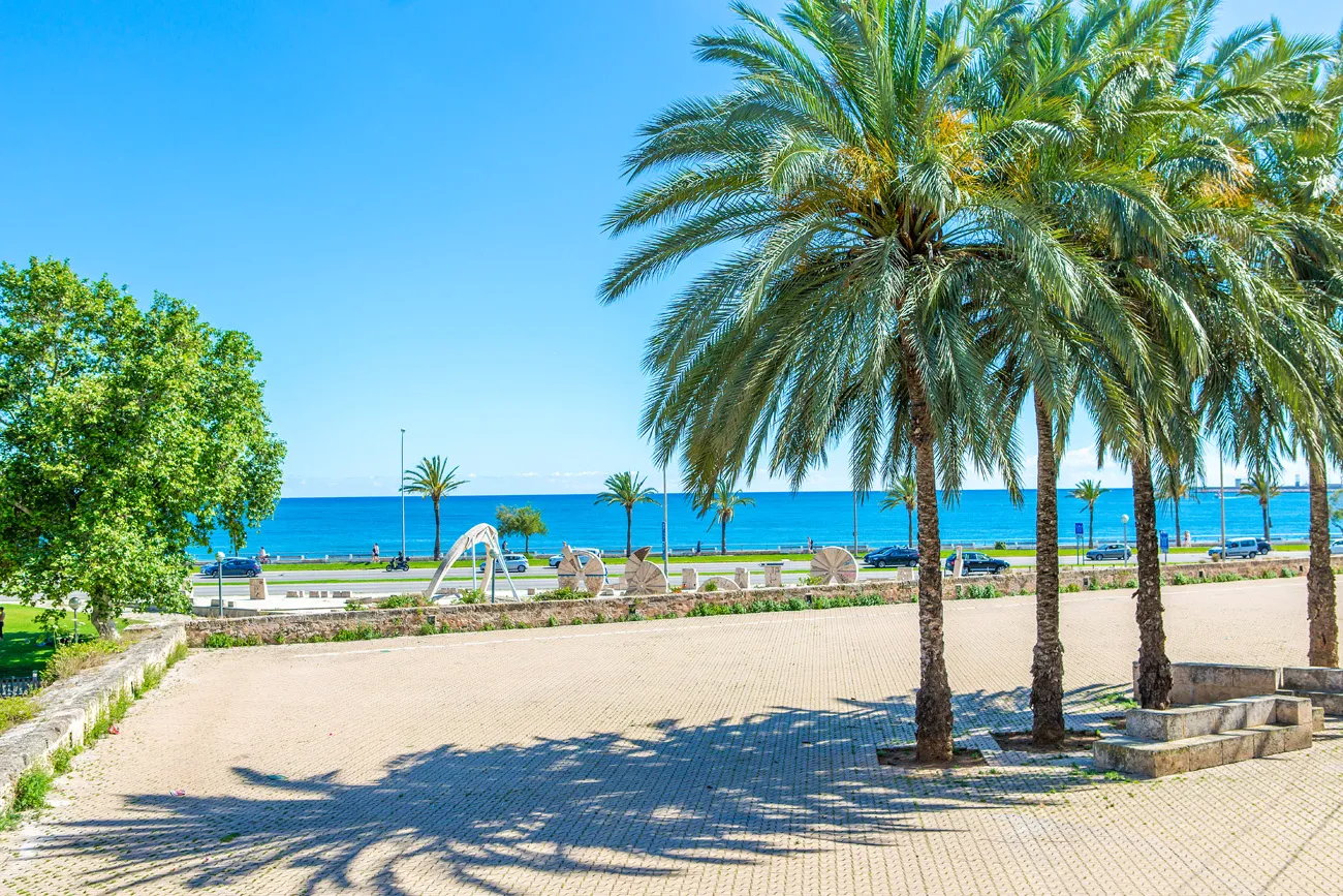 Amplio y soleado piso con vistas al mar, parking,  y ascensor - Calatrava-2