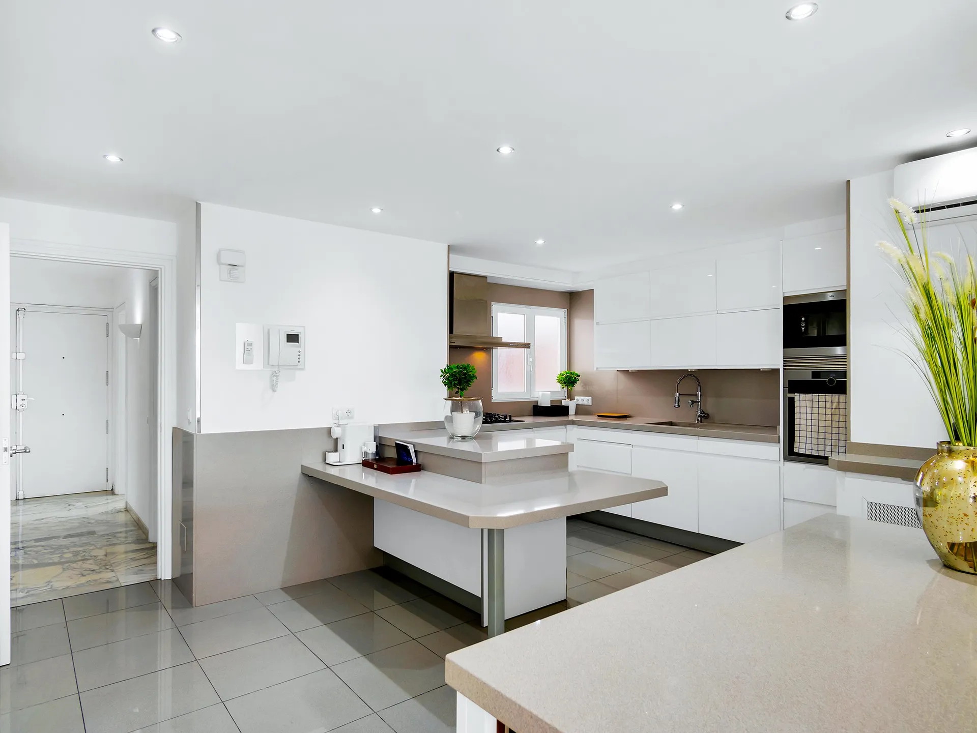 Attico esclusivo a Palma con fantastica vista sul porto-4