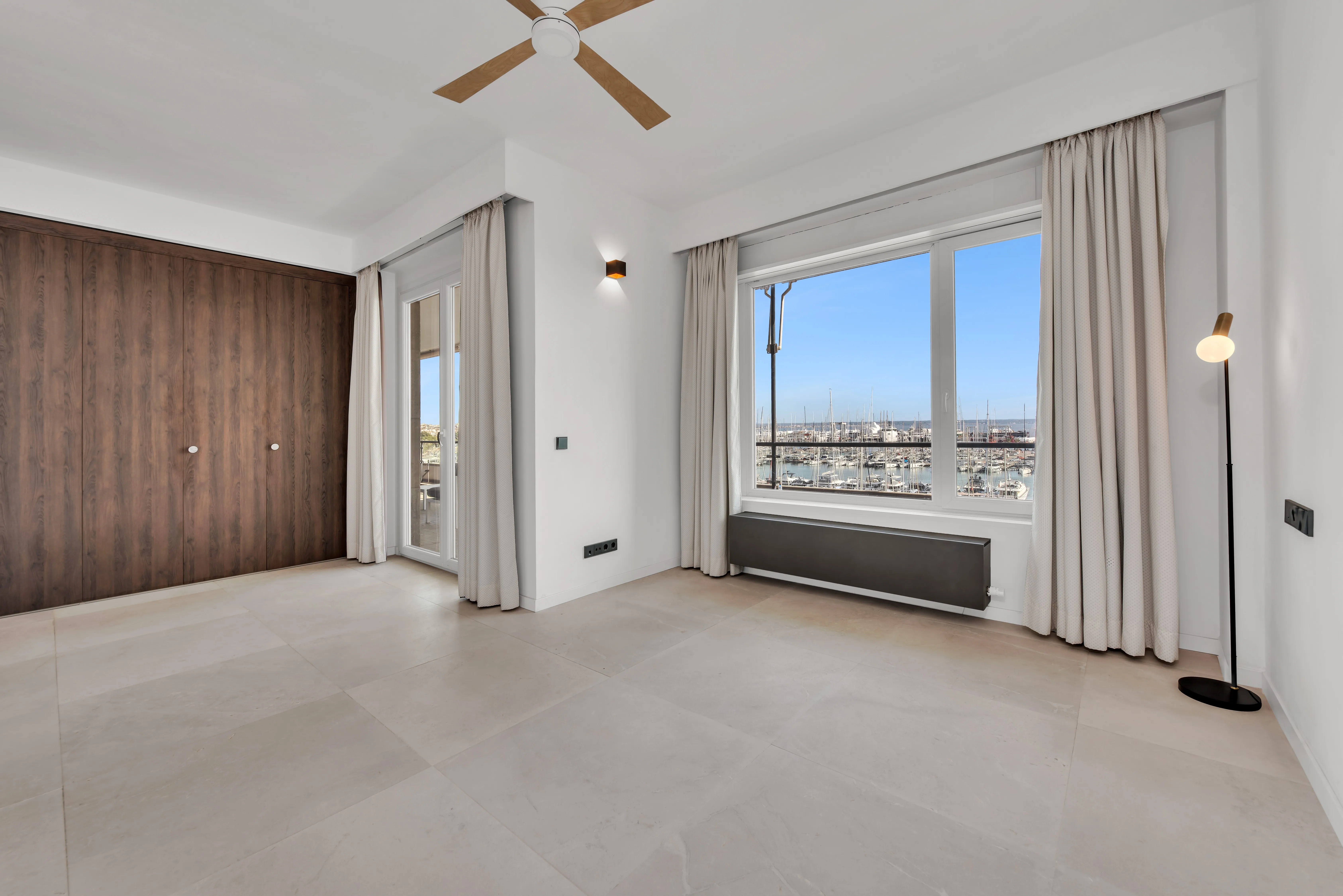 Światło, widoki i elegancja w samym sercu nadmorskiej promenady-6