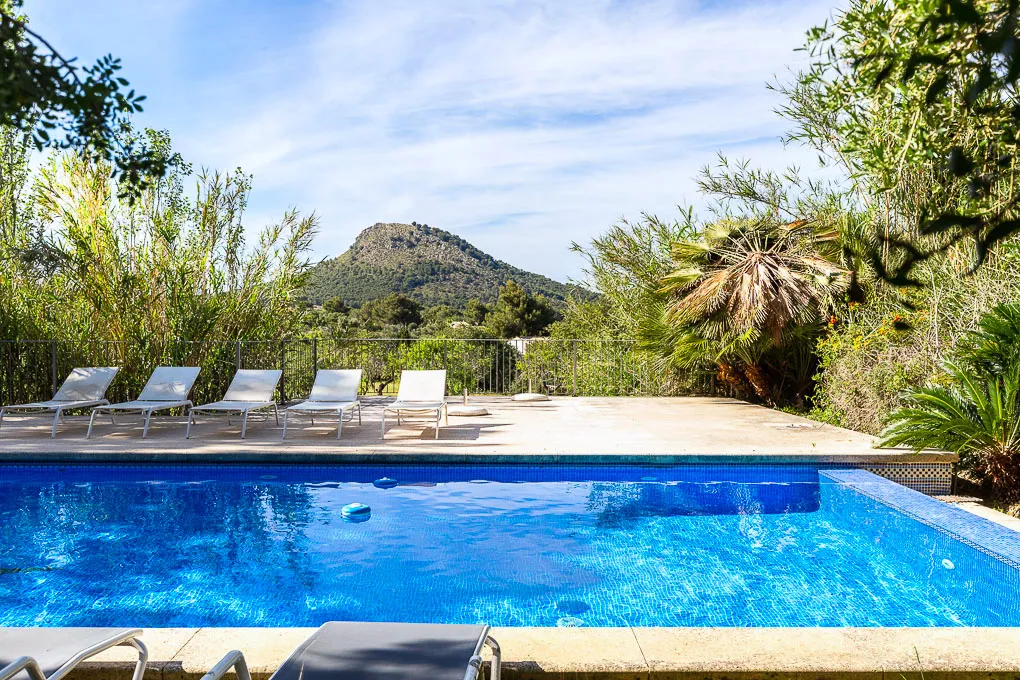 Unik finca-ensemble med boutique-karaktär och havsutsikt nära Cala Agulla-2